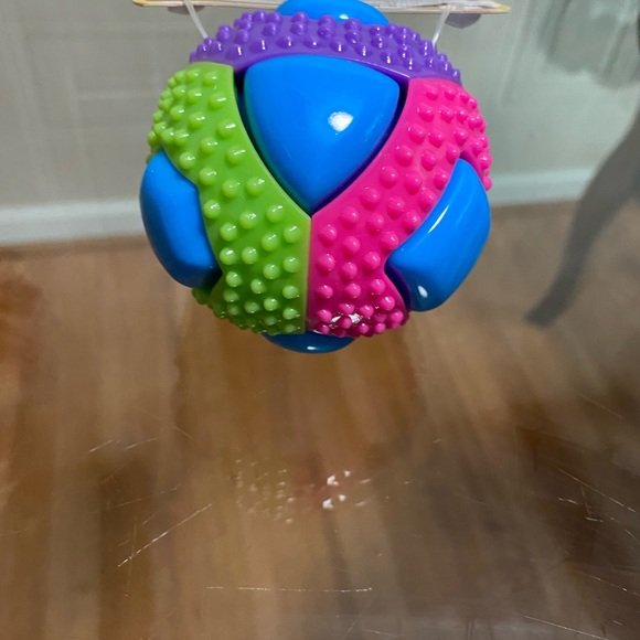 Multipet Pet Dog Toy Multicolor Ball - Picture 6 of 6